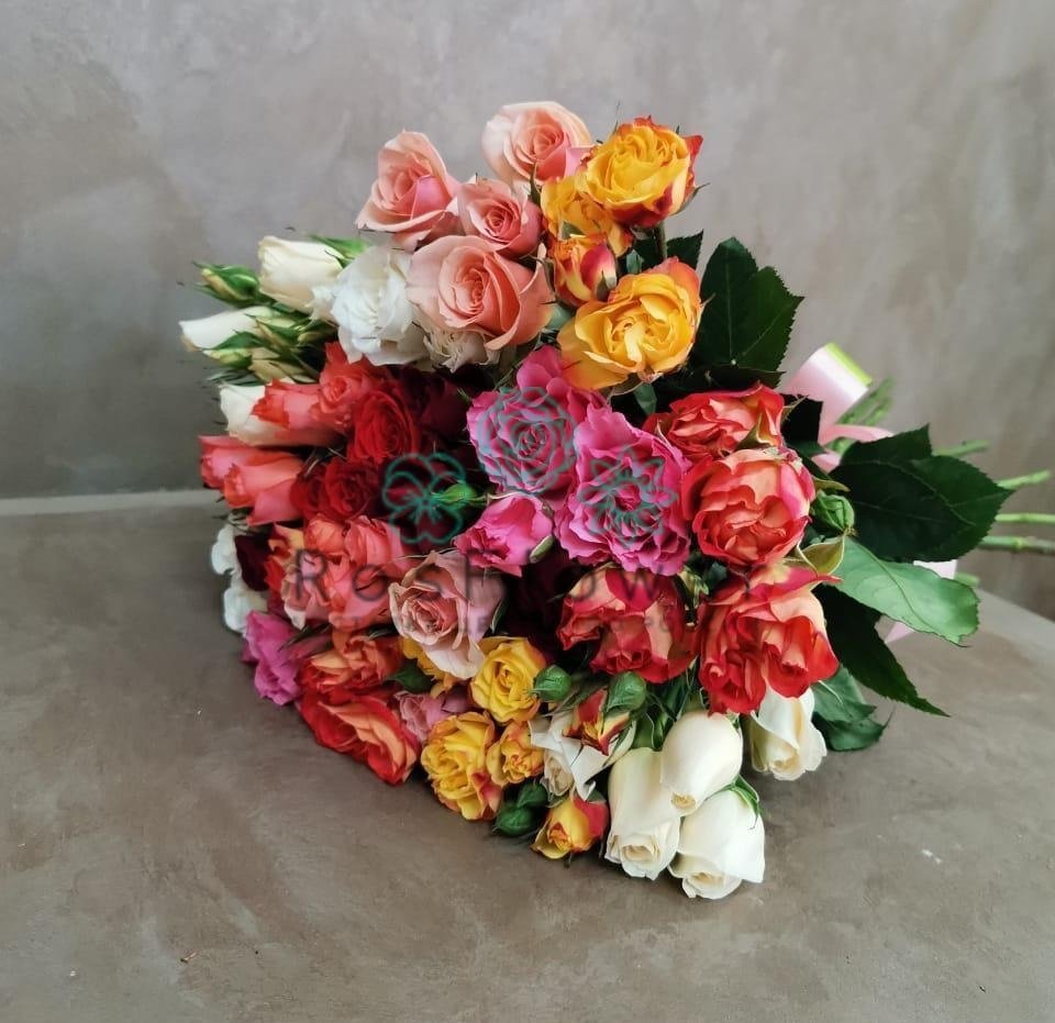 Букет цветов из: Розы в Старобжегокай