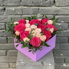 Цветочная композиция из Розы в коробке в Старобжегокай
