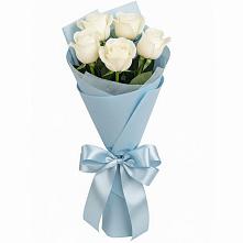 Букет 5 Белых роз Проуд в Старобжегокай