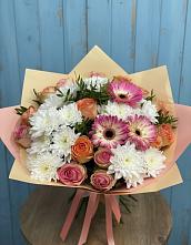 Букет цветов из:  Розы, Герберы и Хризантемы в Старобжегокай