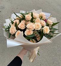 Букет Кремовые розы Латте в Старобжегокай