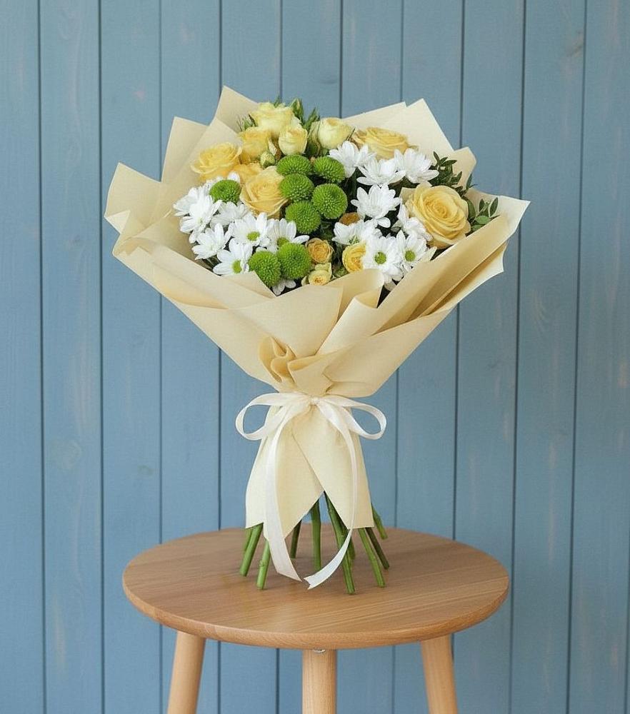 Букет цветов из: Хризантемы и Розы в Старобжегокай