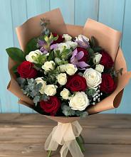 Букет цветов из:  Розы и Альстромерии в Старобжегокай