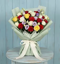 Букет цветов из:  Розы в Старобжегокай