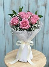 Букет цветов из:  Розы в Старобжегокай