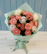 Букет цветов из:  Розы в Старобжегокай