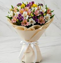 Букет цветов из:  Альстромерии в Старобжегокай
