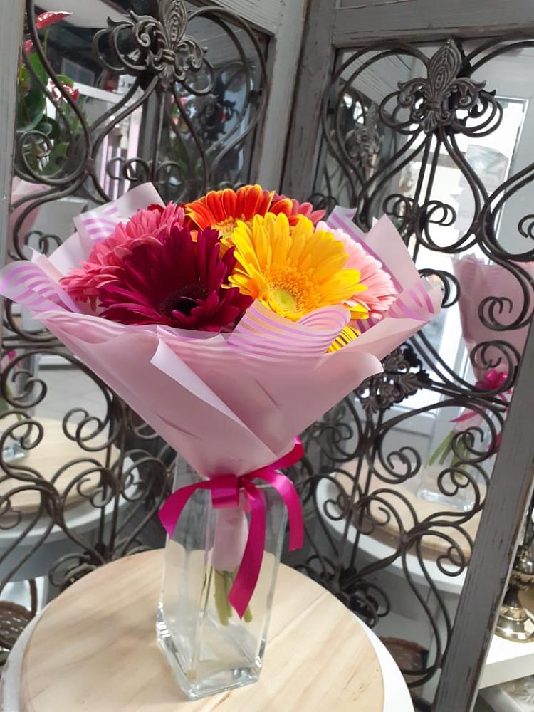 Букет цветов из: Герберы в Старобжегокай