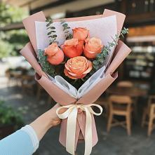 Букет цветов из:  Розы в Старобжегокай