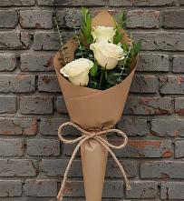 Букет цветов из:  Розы в Старобжегокай