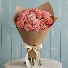 Букет цветов из:  Розы в Старобжегокай