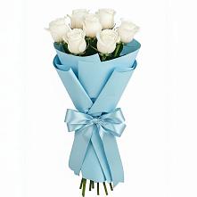 Букет 7 белых роз Проуд в Старобжегокай