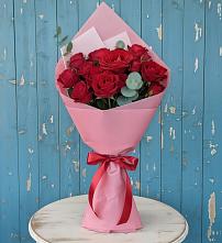 Букет цветов из:  Розы в Старобжегокай