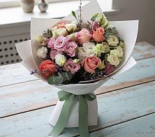 Букет цветов из:  Розы, Лизиантусы и Гвоздики в Старобжегокай