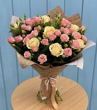 Букет цветов из:  Розы в Старобжегокай
