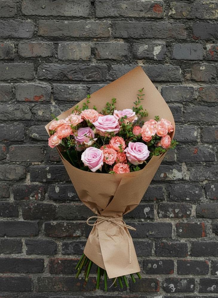 Букет цветов из: Розы в Старобжегокай