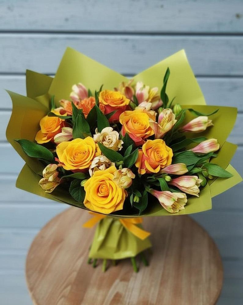 Букет цветов из: Альстромерии и Розы в Старобжегокай