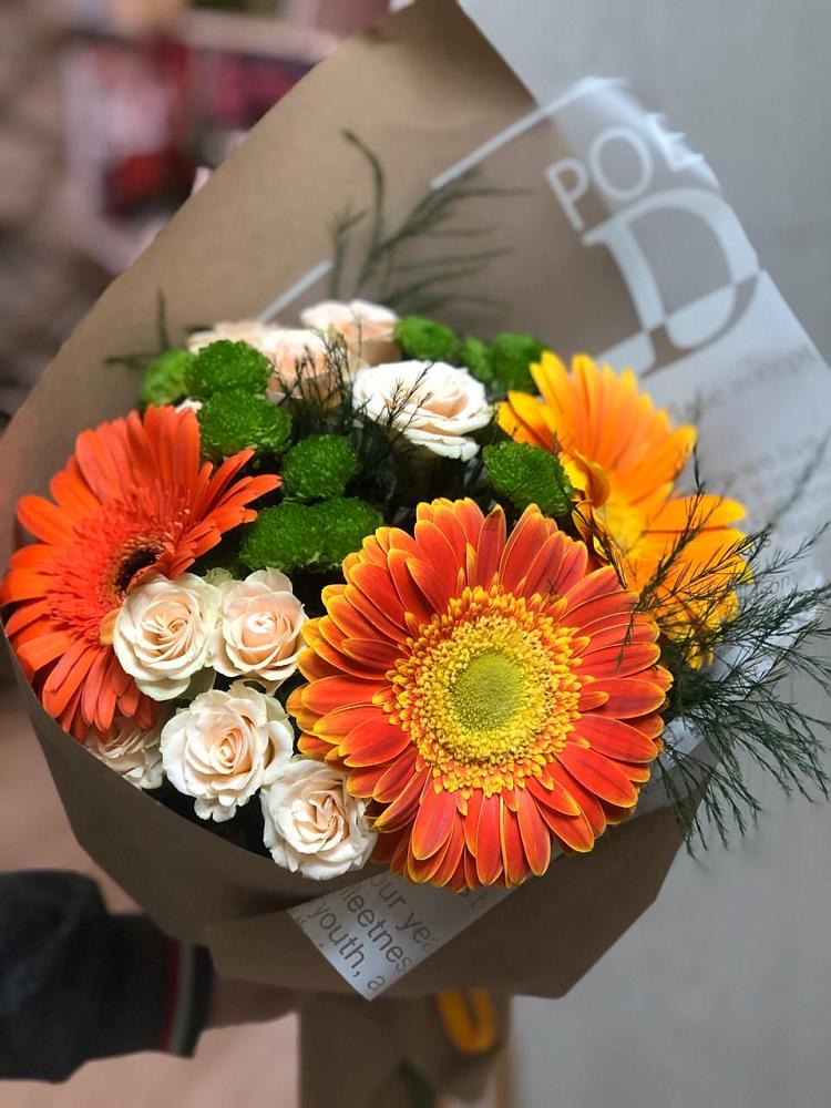 Букет цветов из: Герберы, Хризантемы и Розы в Старобжегокай