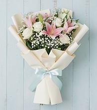 Букет цветов из:  Лилии в Старобжегокай
